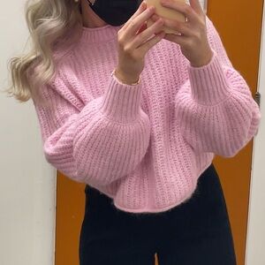 Zara Bubble-Sleeve Ribbed Crew Sweater - Light Pink